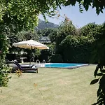 Linden Tree House A And B *