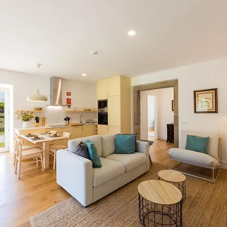 Linden Tree House A And B Daire *