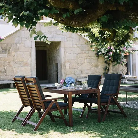 Linden Tree House A And B *