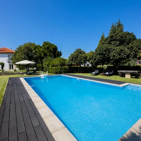 Linden Tree House A And B