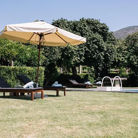 Linden Tree House A&b Caldelas