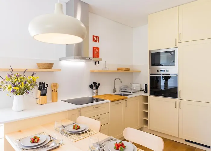 Linden Tree House A And B Appartamento Caldelas