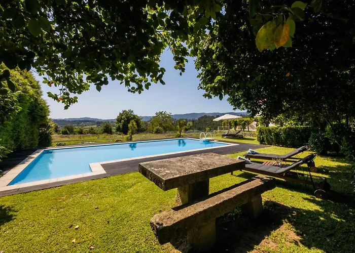 Linden Tree House A And B * 칼데라스